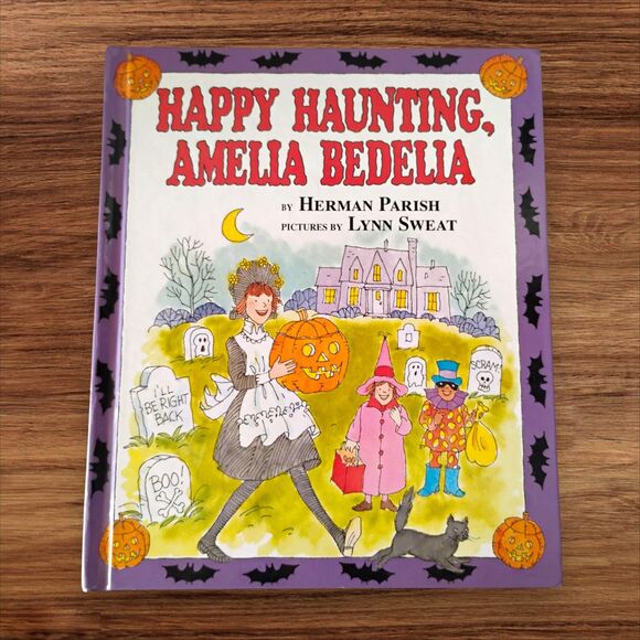 Happy Haunting Amelia Bedelia - Picture 1 of 3